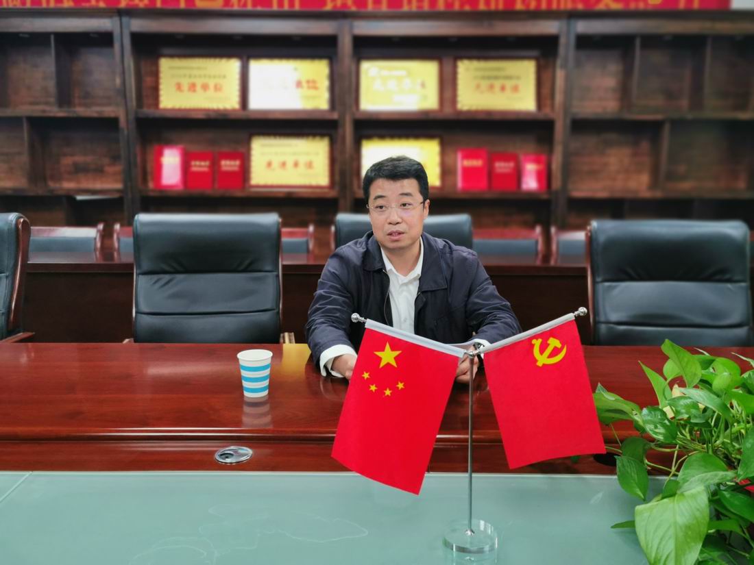 1604650671367728.jpg 党课1.jpg